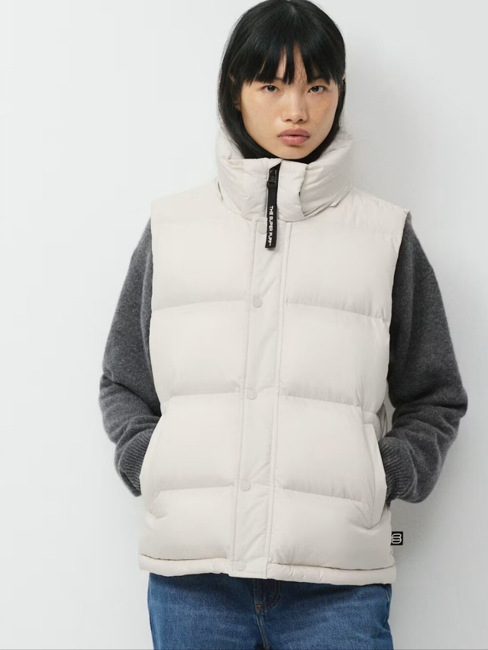 Aritzia Superpuff Puffer CliMATTE Vest in Cream - XS